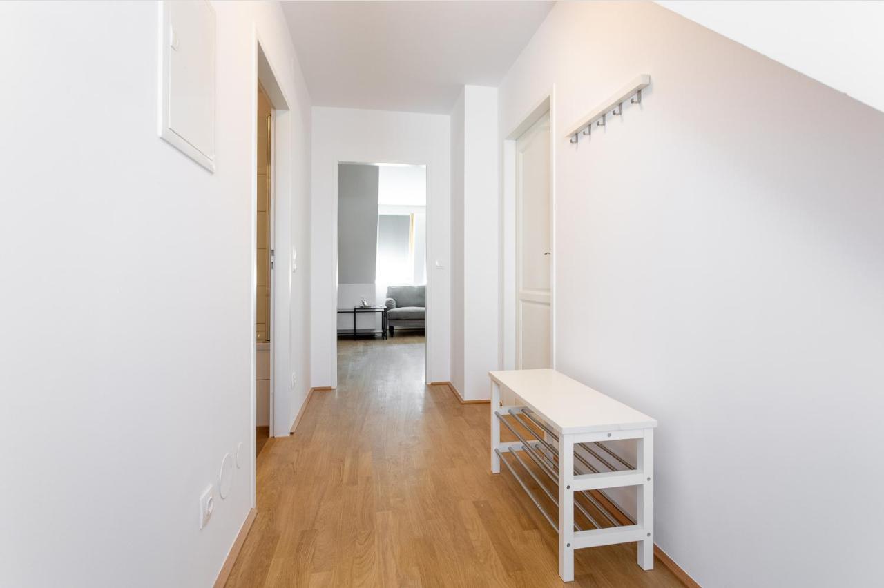 Skyline Aussicht L Lf46 Apartment Wina Bagian luar foto